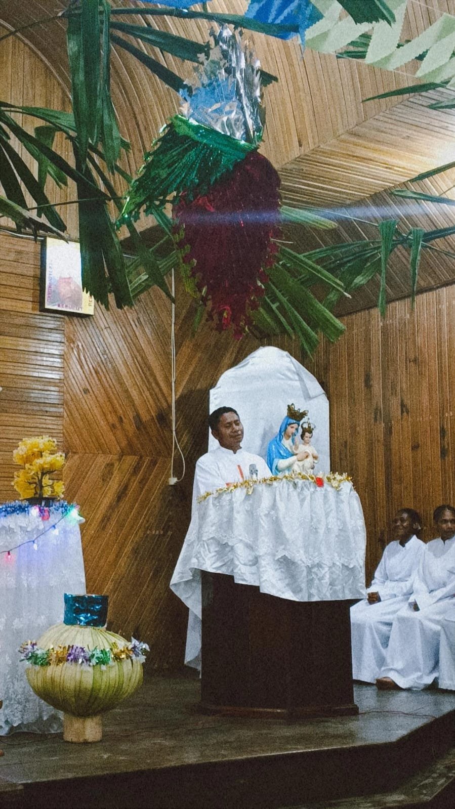 Misa Natal di Egarwara